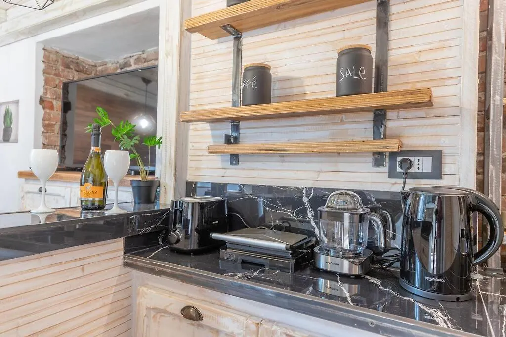 Green Loft NavigliWifi Netflix Milaan Appartement