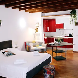 Hbhall Navigli 2 Mailand