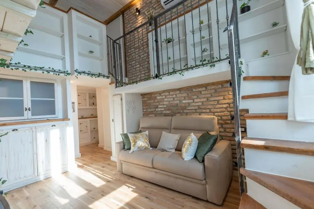 Green Loft NavigliWifi Netflix Milan Apartment